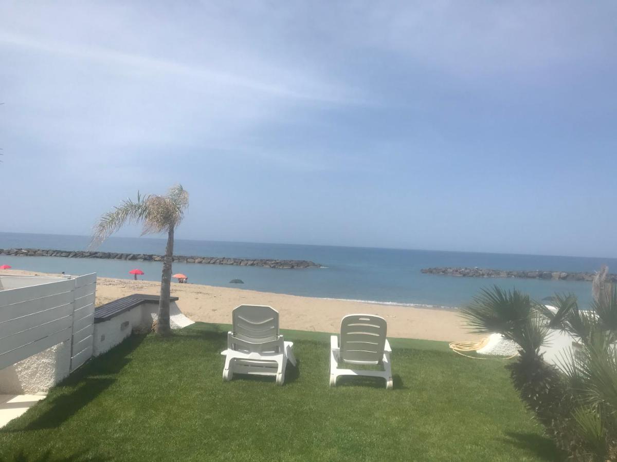 Villa A Diamante Sulla Spiaggia Belvedere Marittimo Eksteriør billede
