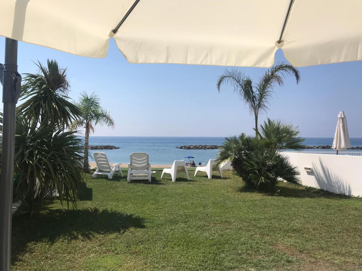 Villa A Diamante Sulla Spiaggia Belvedere Marittimo Eksteriør billede