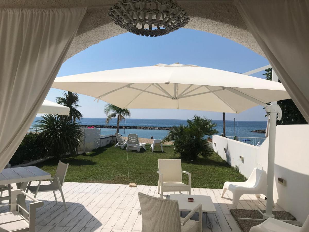 Villa A Diamante Sulla Spiaggia Belvedere Marittimo Eksteriør billede